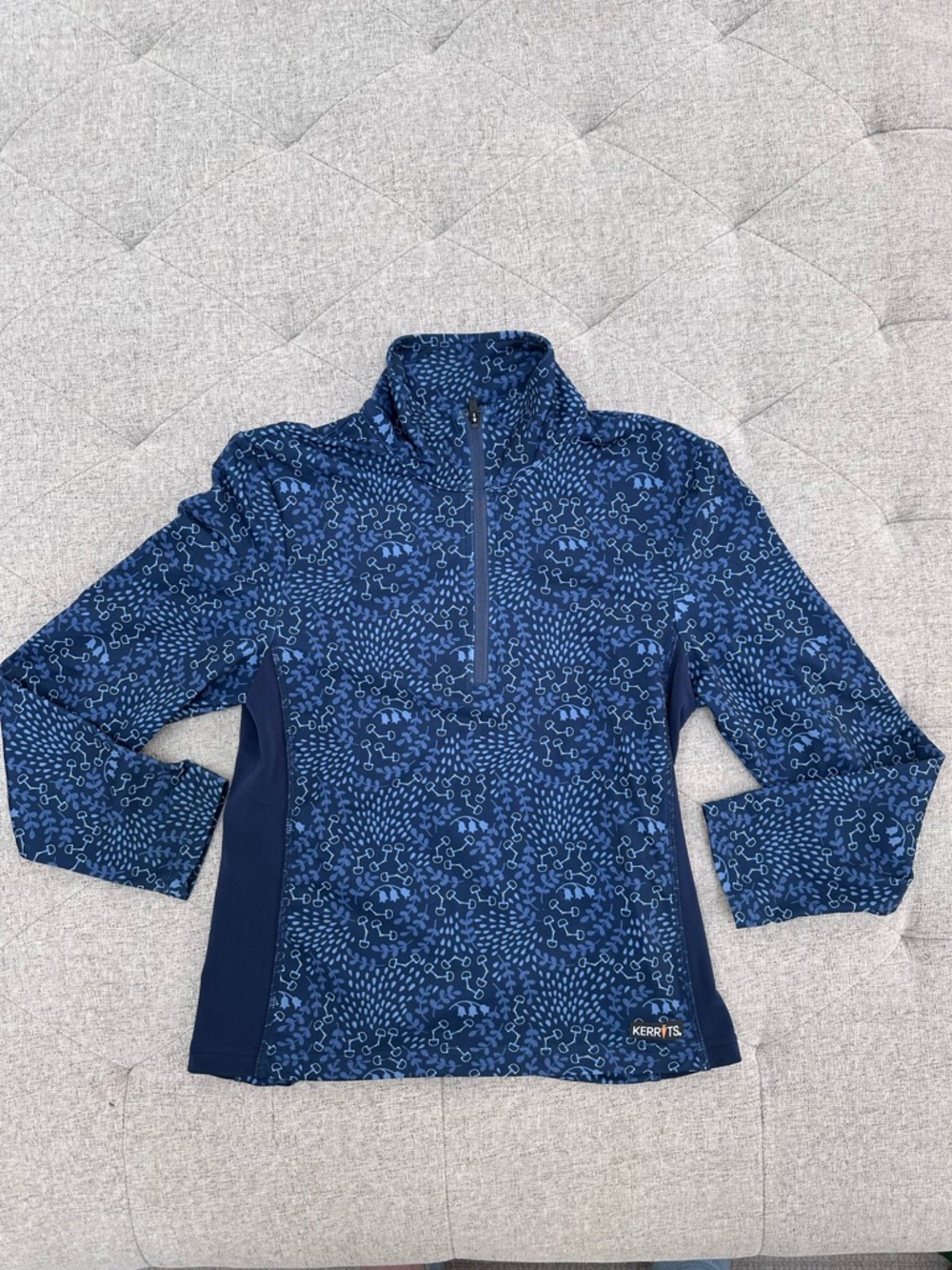 Like new KERRITS Quarter Zip Stretch Fleece Tech Top SIZE SMALL BLUE BITS